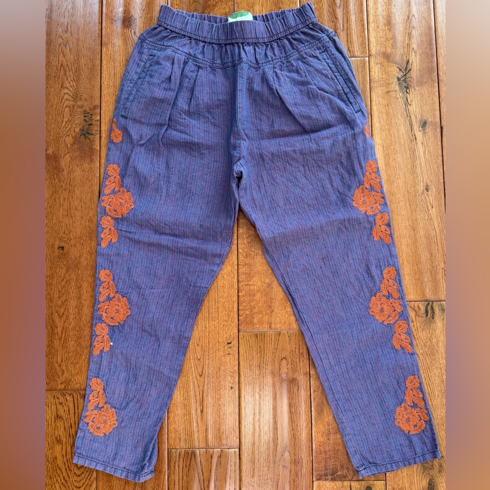 Anthropologie Violet Linen Ankle Pants with Tangerine Floral Design